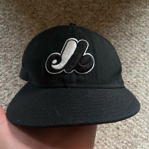 BLACK MONTREAL EXPOS FITTED HAT 7 5/8 🧢